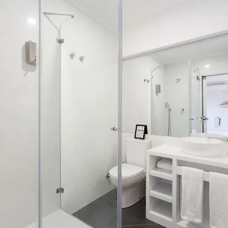 Airport Charming Bed and breakfast 3*